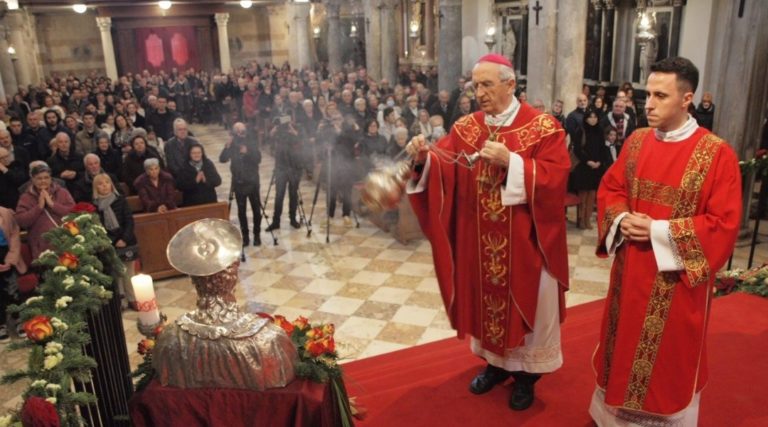 Prijepodnevno slavlje na svetkovinu sv. Stošije predvodio umirovljeni nadbiskup Puljić