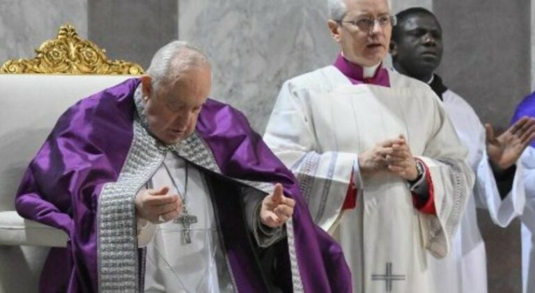 Papa Franjo: “U korizmi napuštamo pozornicu privida i vraćamo se u srce”