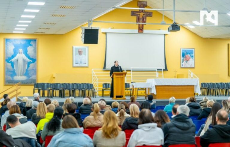 Fra Bojan Rizvan na duhovnoj obnovi za župu Međugorje: Uvijek biti vjerni Božjoj riječi