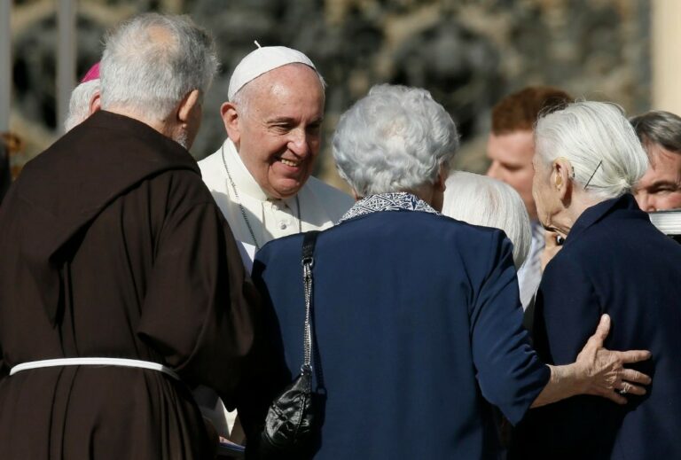 Poruka pape Franje za IV. Svjetski dan djedova, baka i starijih osoba